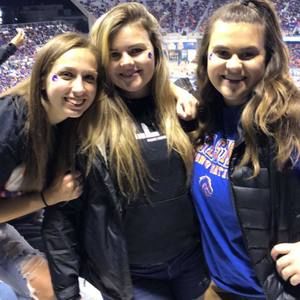 Meet your Posher, Hailey